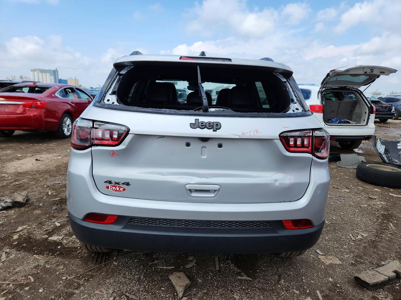 2026 Jeep Compass Latitude - zdjęcie 6