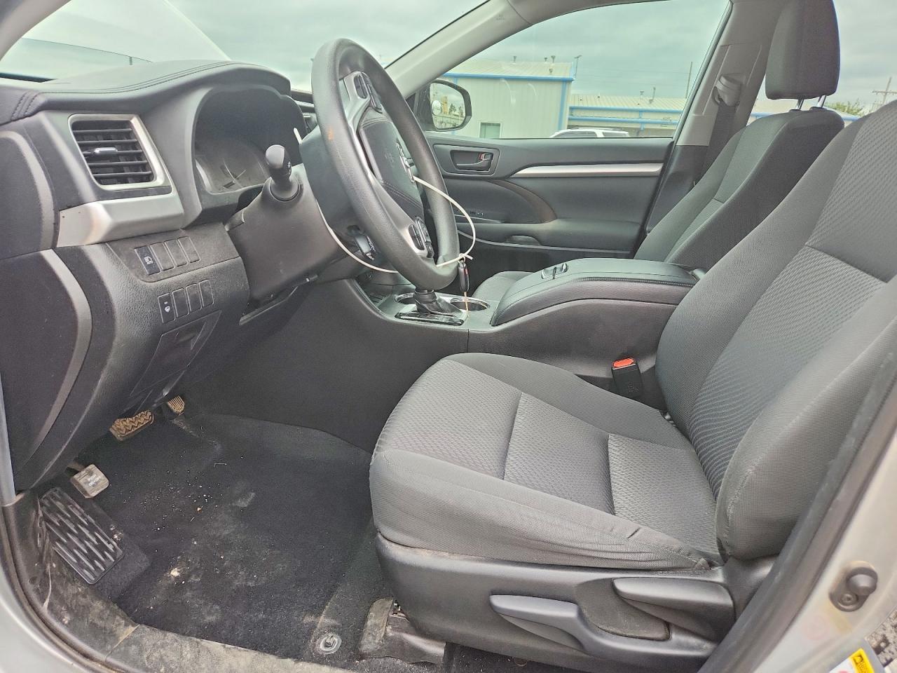 2019 Toyota Highlander Le - zdjęcie 7