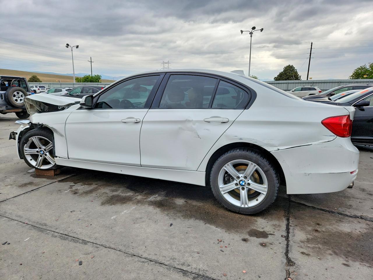2015 BMW 328 Xi Sulev - zdjęcie 2