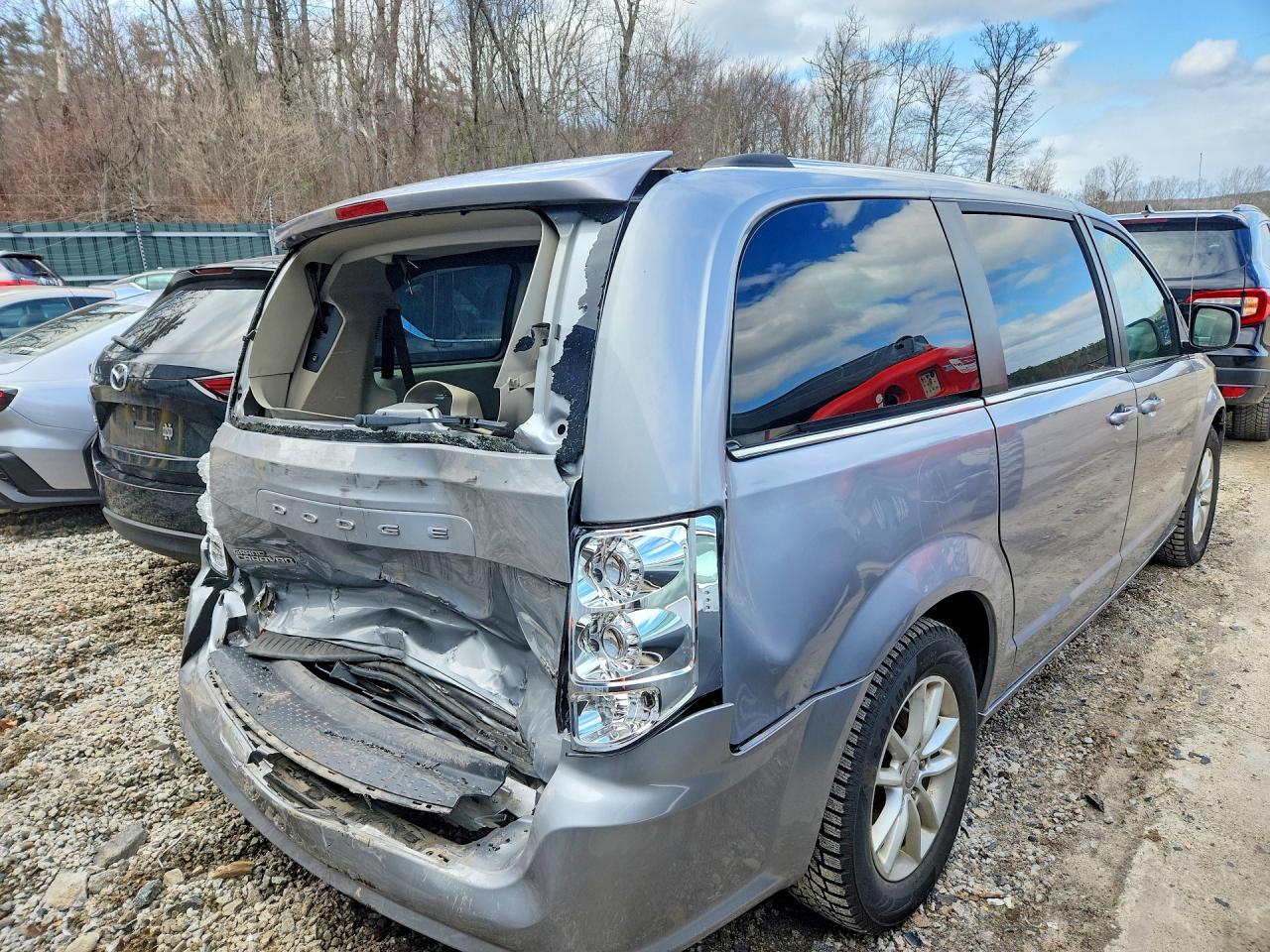 2020 Dodge Grand Caravan Sxt - zdjęcie 3