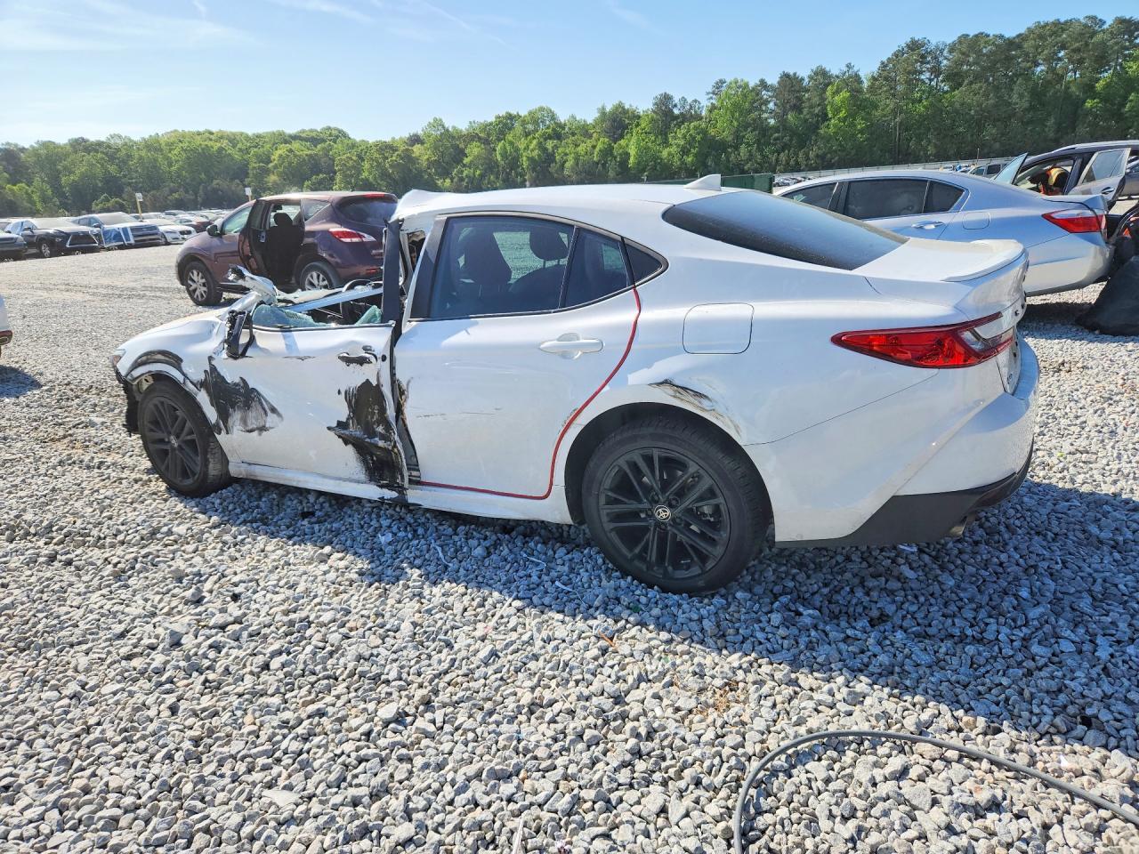 2025 Toyota Camry Se - zdjęcie 2
