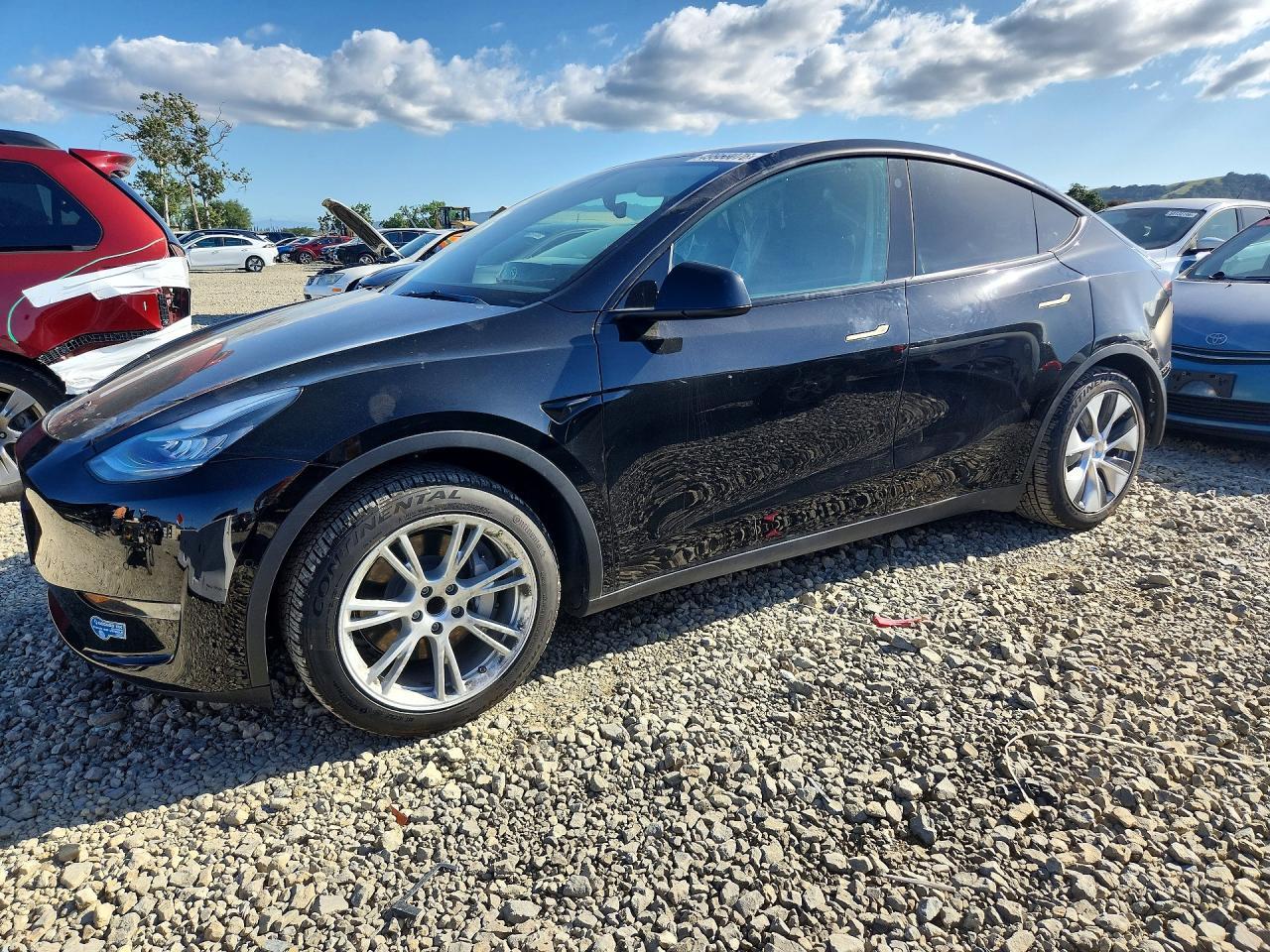 2021 Tesla Model Y - zdjęcie główne