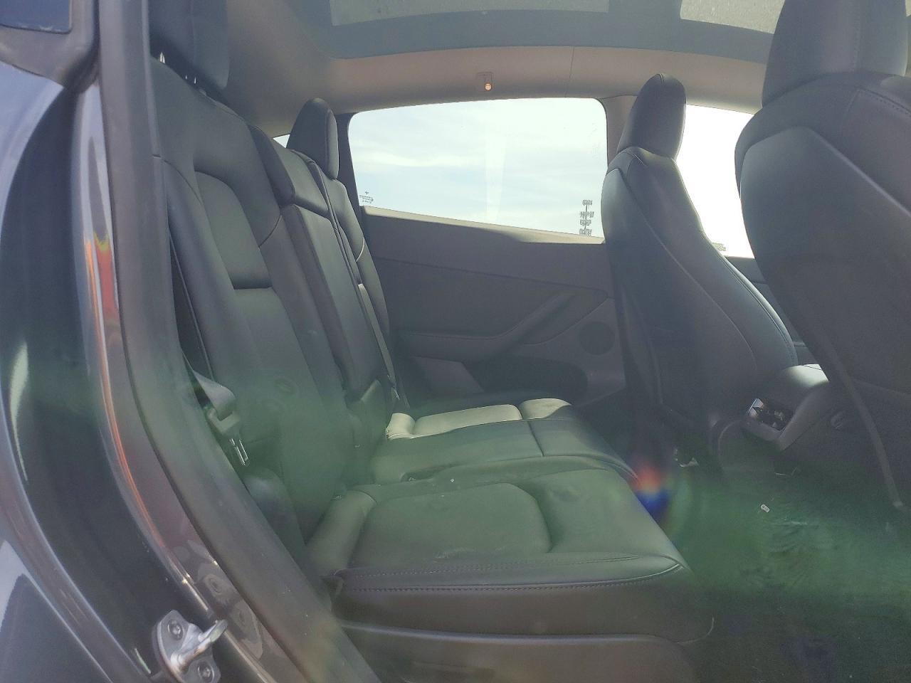 2023 Tesla Model Y - zdjęcie 11