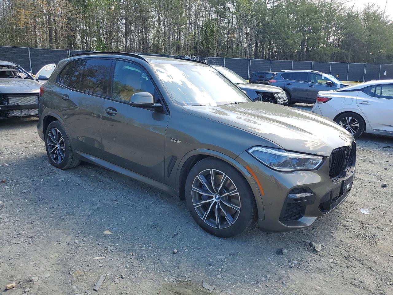 2023 BMW X5 xDrive45E - zdjęcie 4