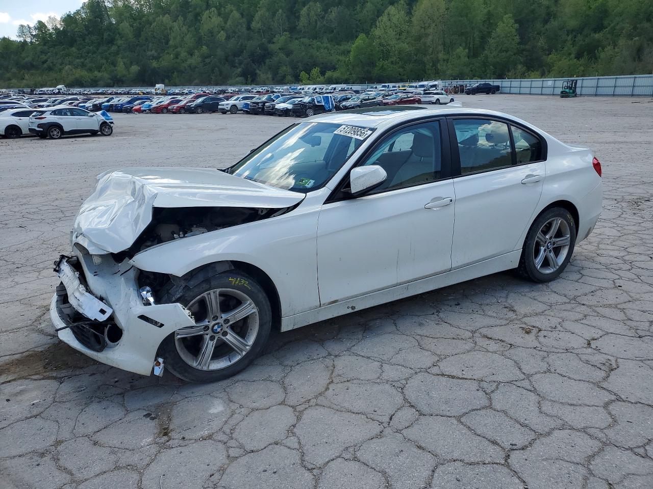 2015 BMW 328 Xi - zdjęcie główne