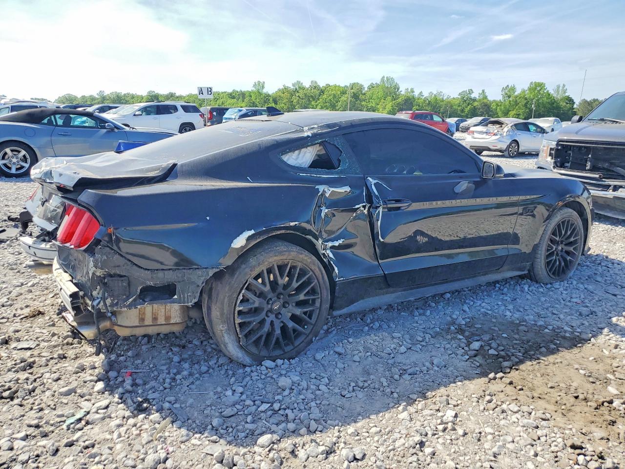 2020 Ford Mustang Gt - zdjęcie 3