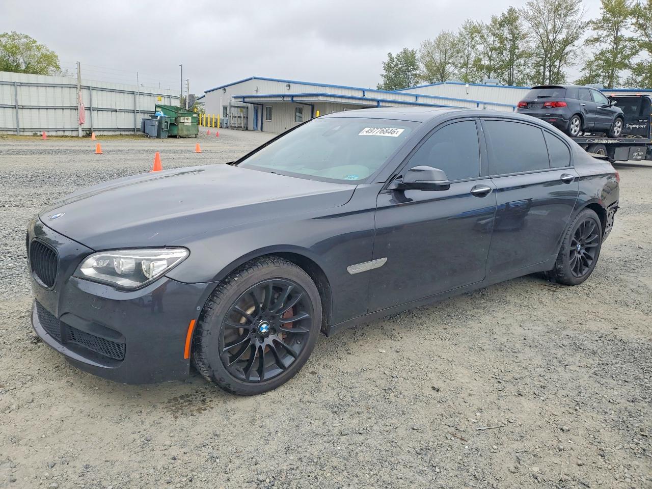 2013 BMW 750 Li - zdjęcie główne