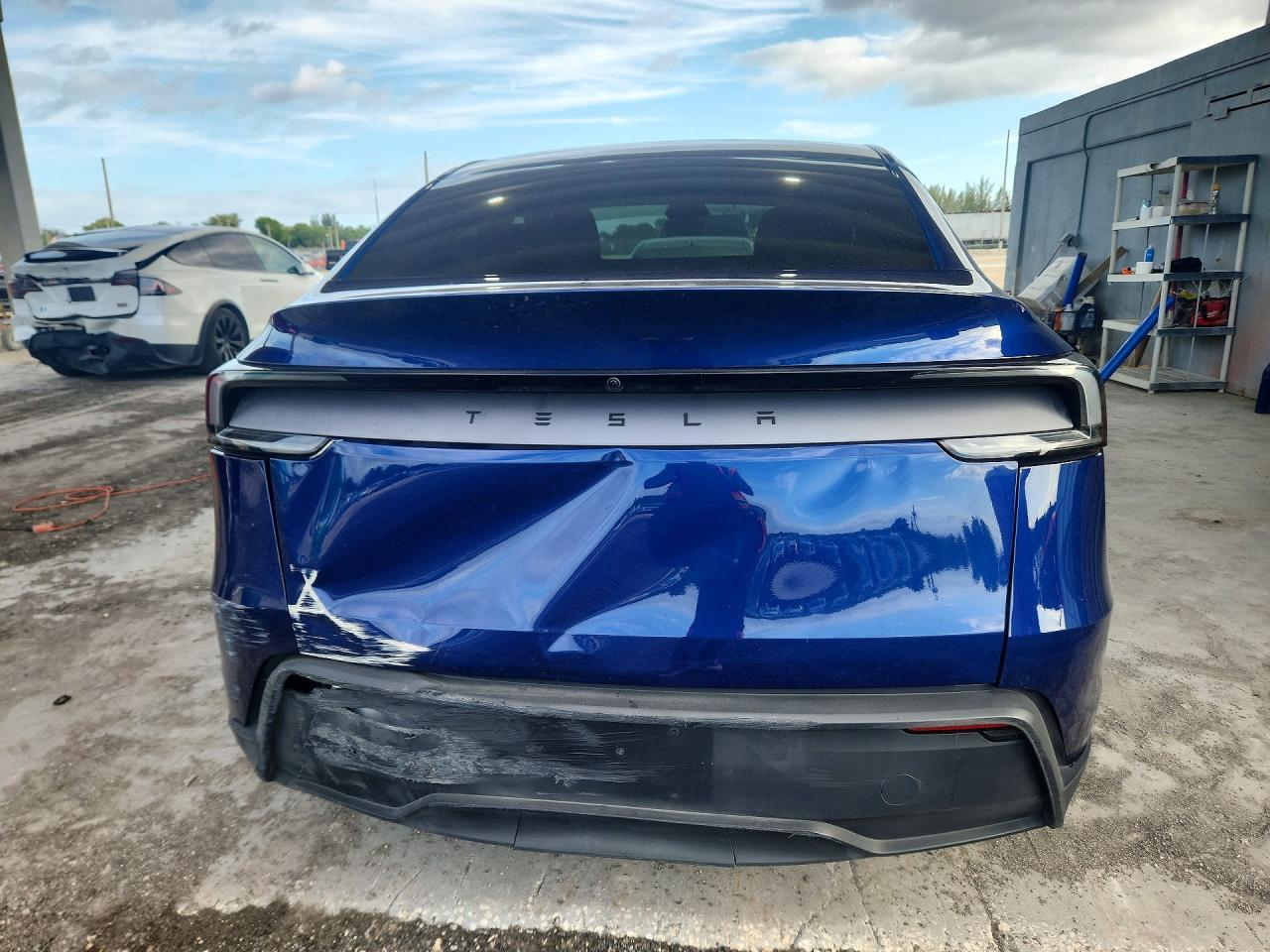 2026 Tesla Model Y - zdjęcie 6