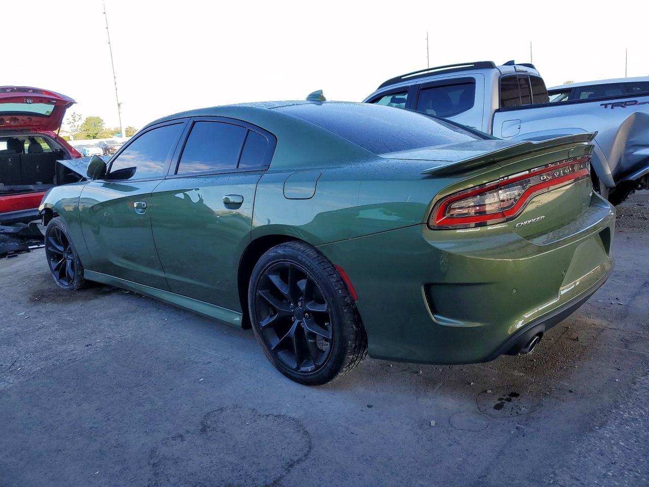 2021 Dodge Charger Gt - zdjęcie 2