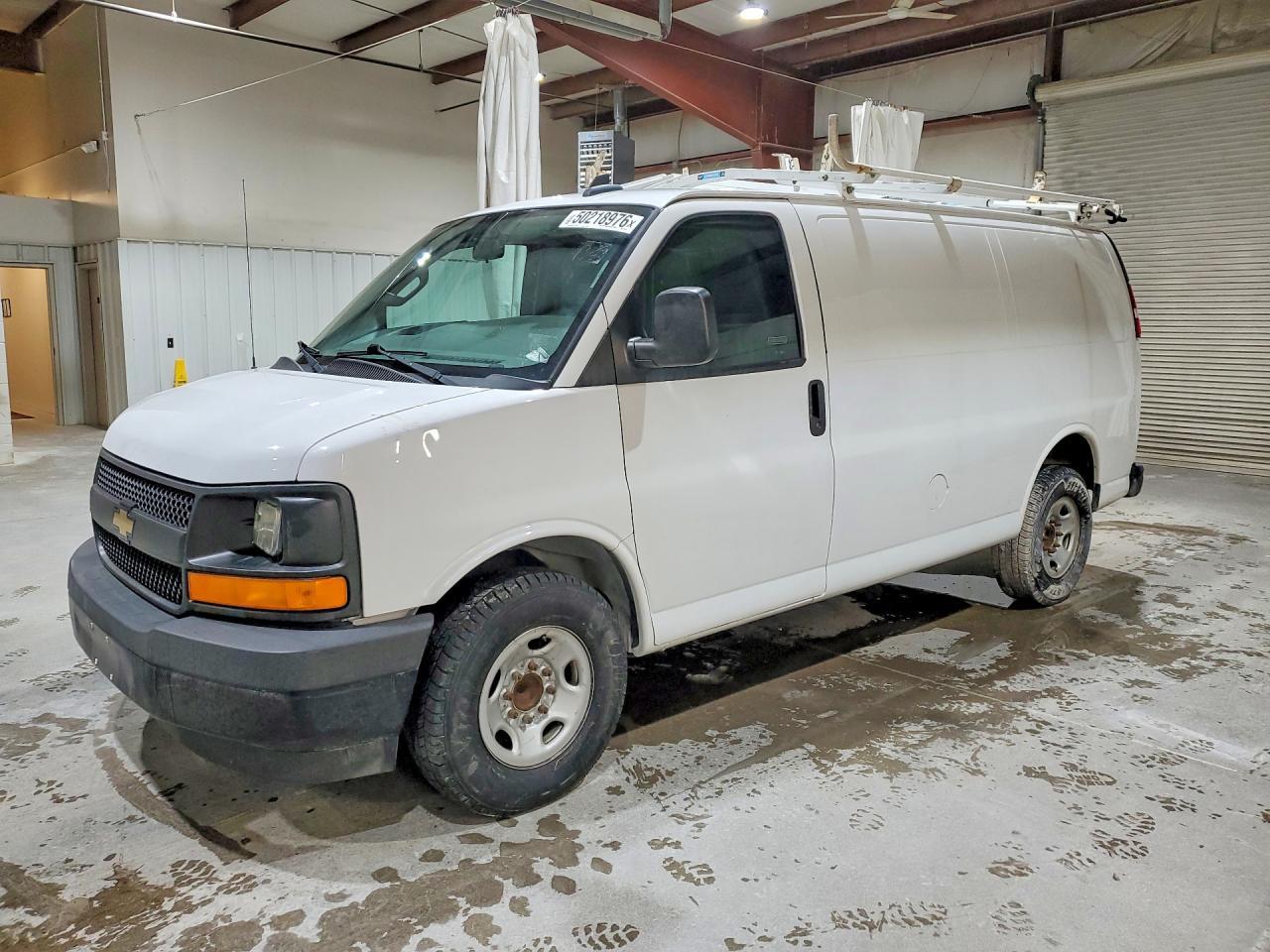 2017 Chevrolet Express G2500 - zdjęcie główne