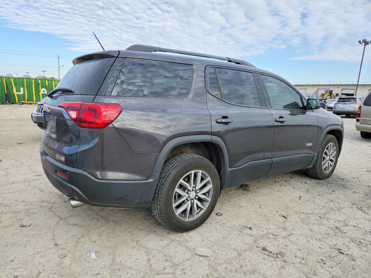 2017 GMC Acadia All Terrain - zdjęcie 3