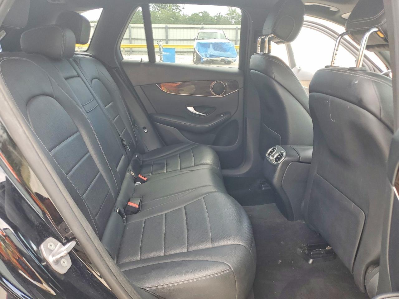2018 Mercedes-Benz Glc 300 - zdjęcie 11