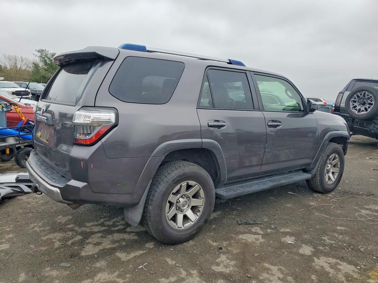 2014 Toyota 4Runner Trail - zdjęcie 3