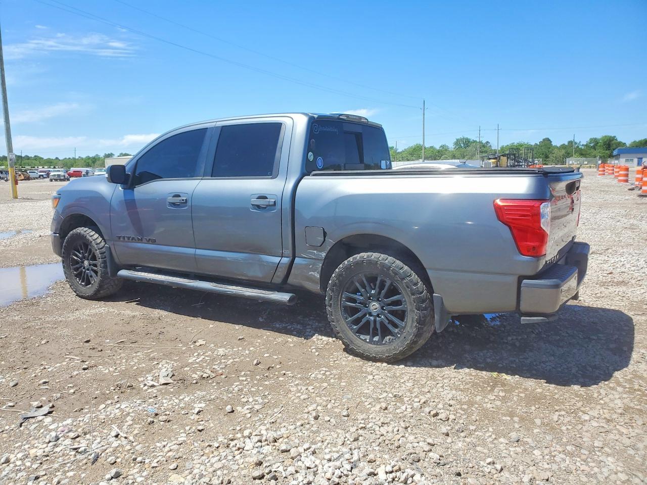 2018 Nissan Titan Sv - zdjęcie 2