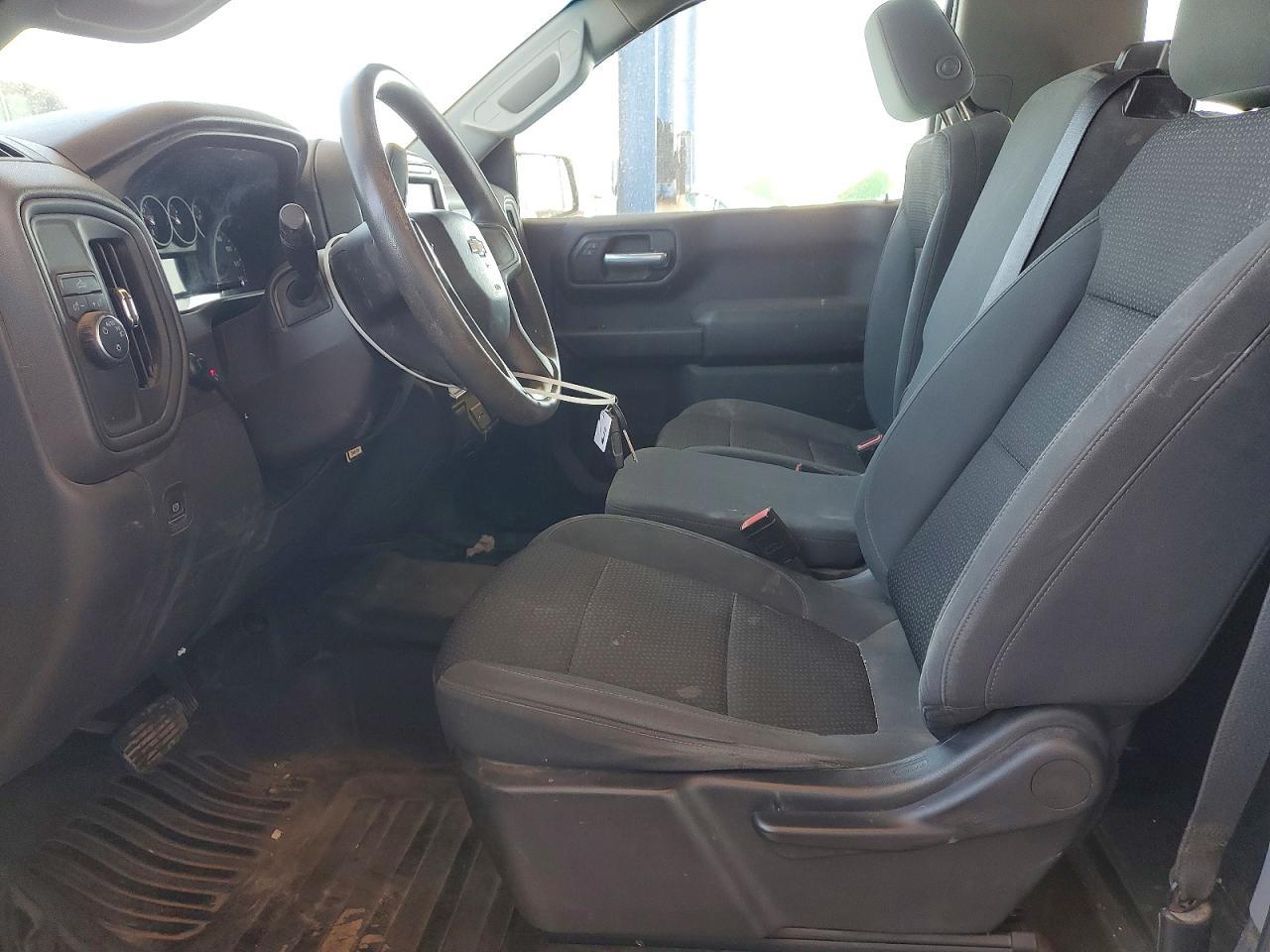 2021 Chevrolet Silverado C1500 - zdjęcie 7