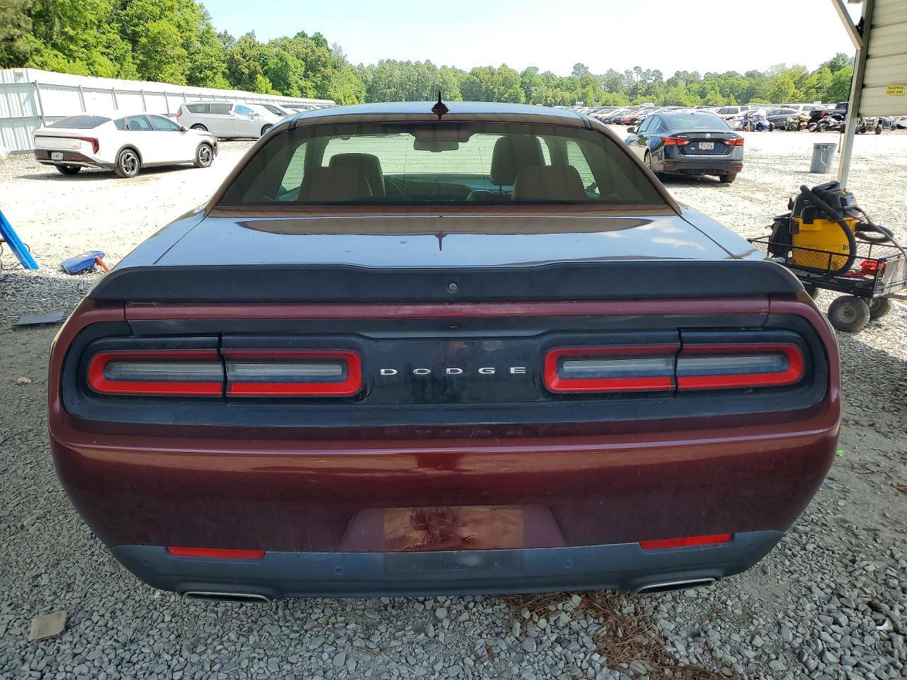 2017 Dodge Challenger Sxt - zdjęcie 6