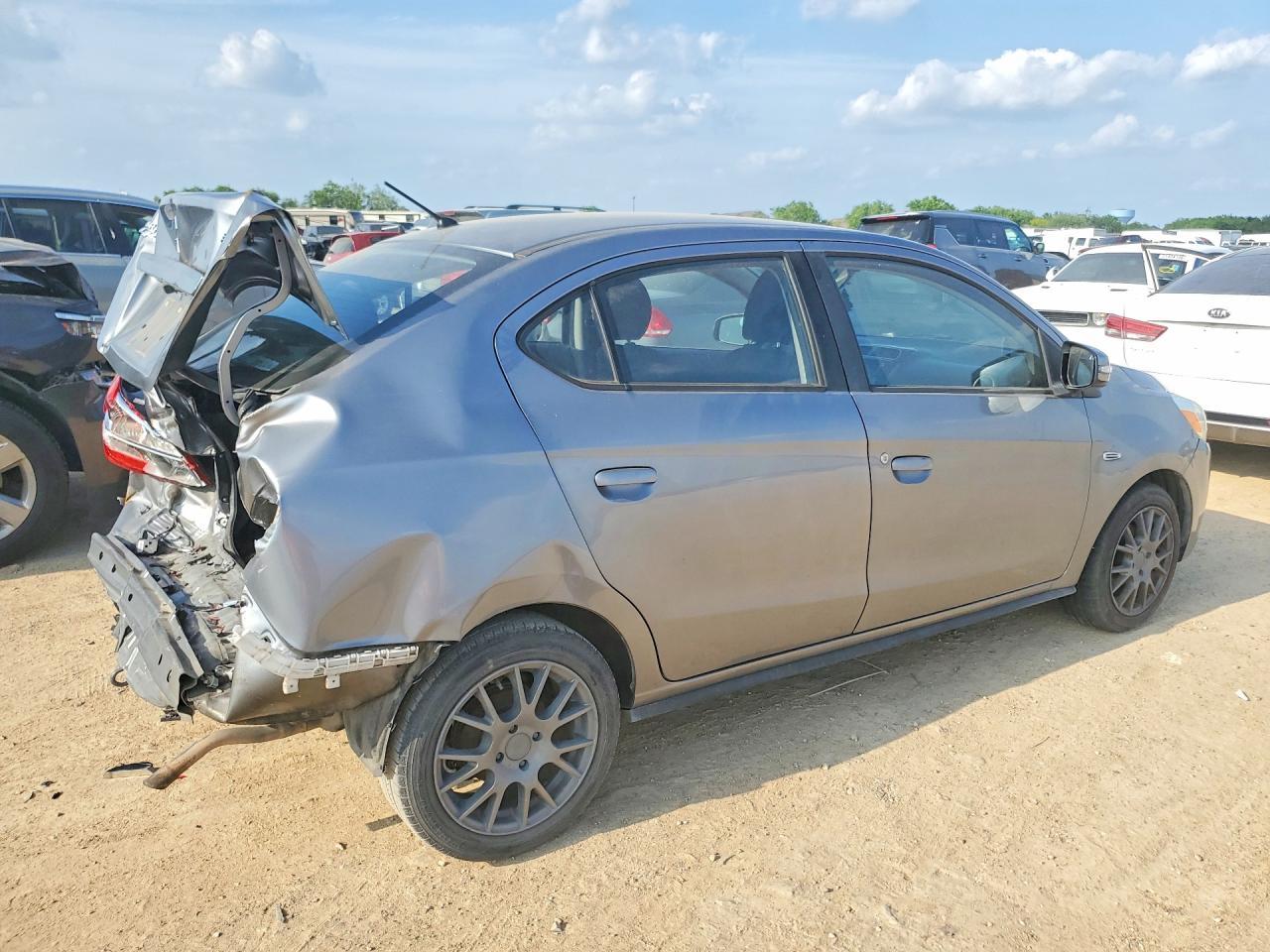 2020 Mitsubishi Mirage G4 Se - zdjęcie 3