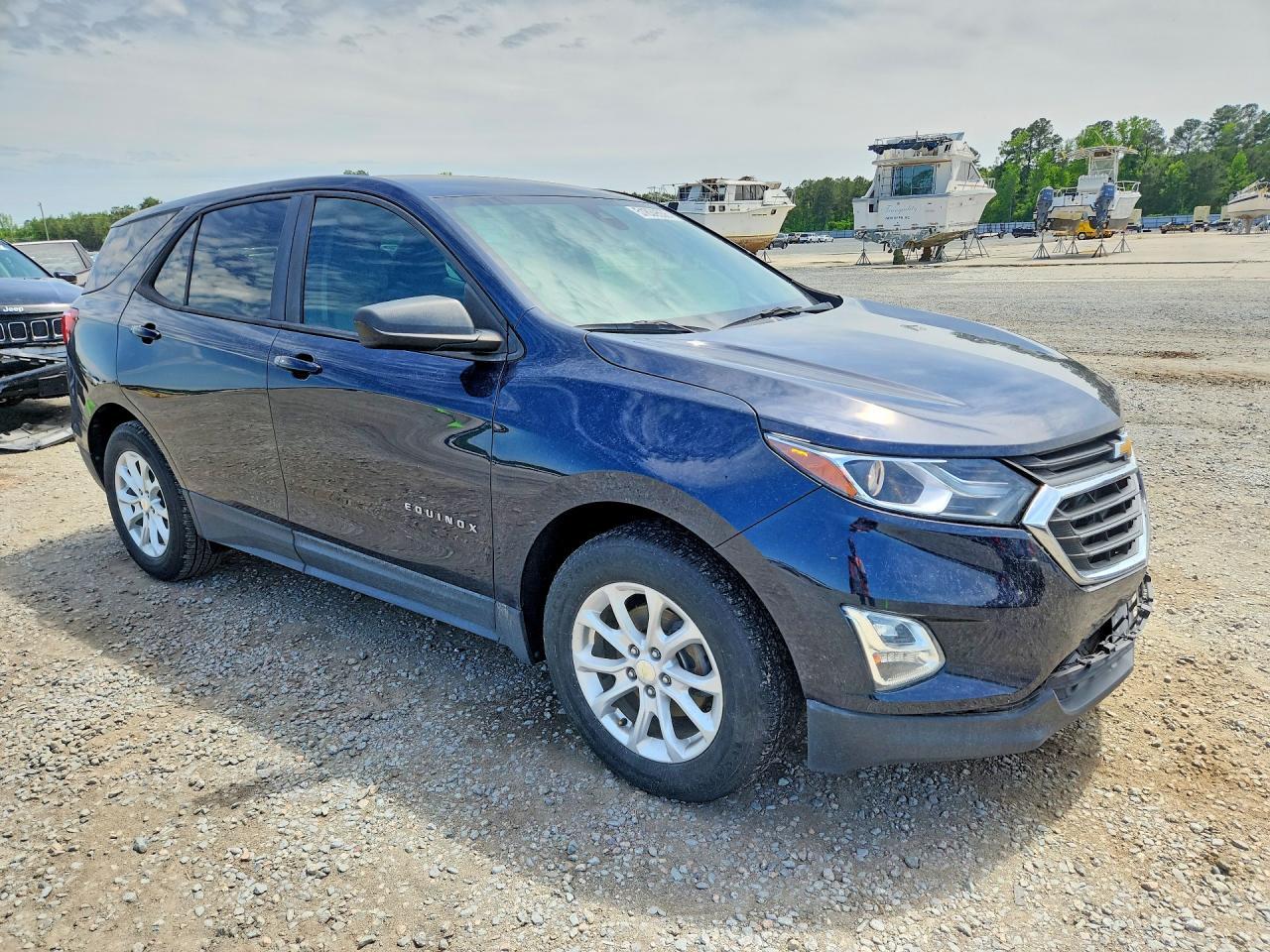 2020 Chevrolet Equinox Ls - zdjęcie 4