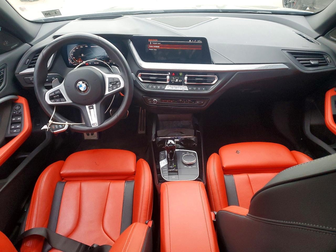 2024 BMW M235Xi - zdjęcie 8