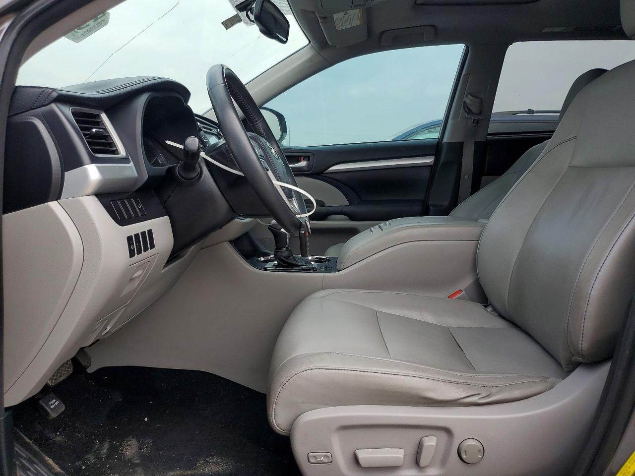 2015 Toyota Highlander Xle - zdjęcie 7