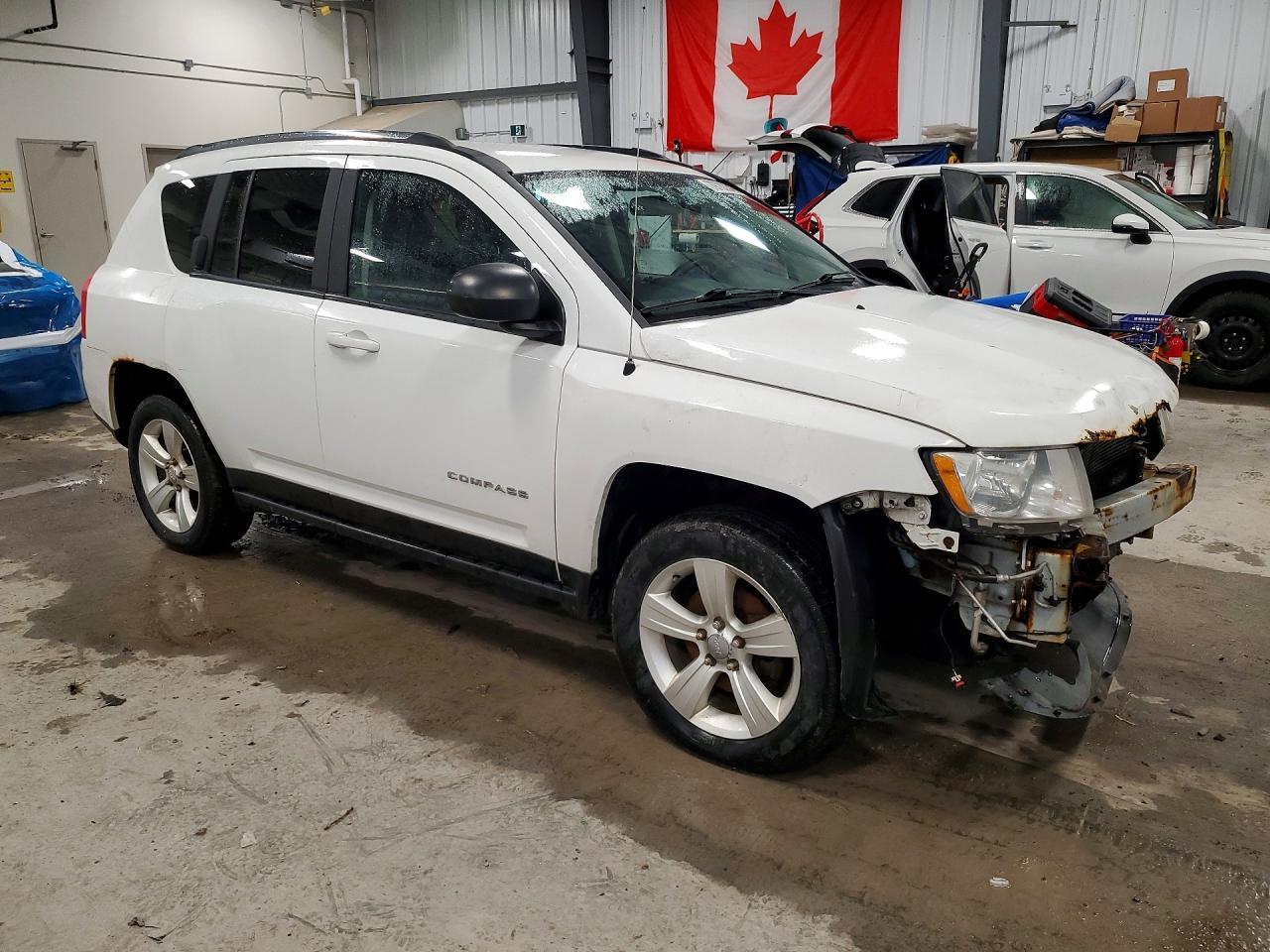 2013 Jeep Compass North - zdjęcie 4