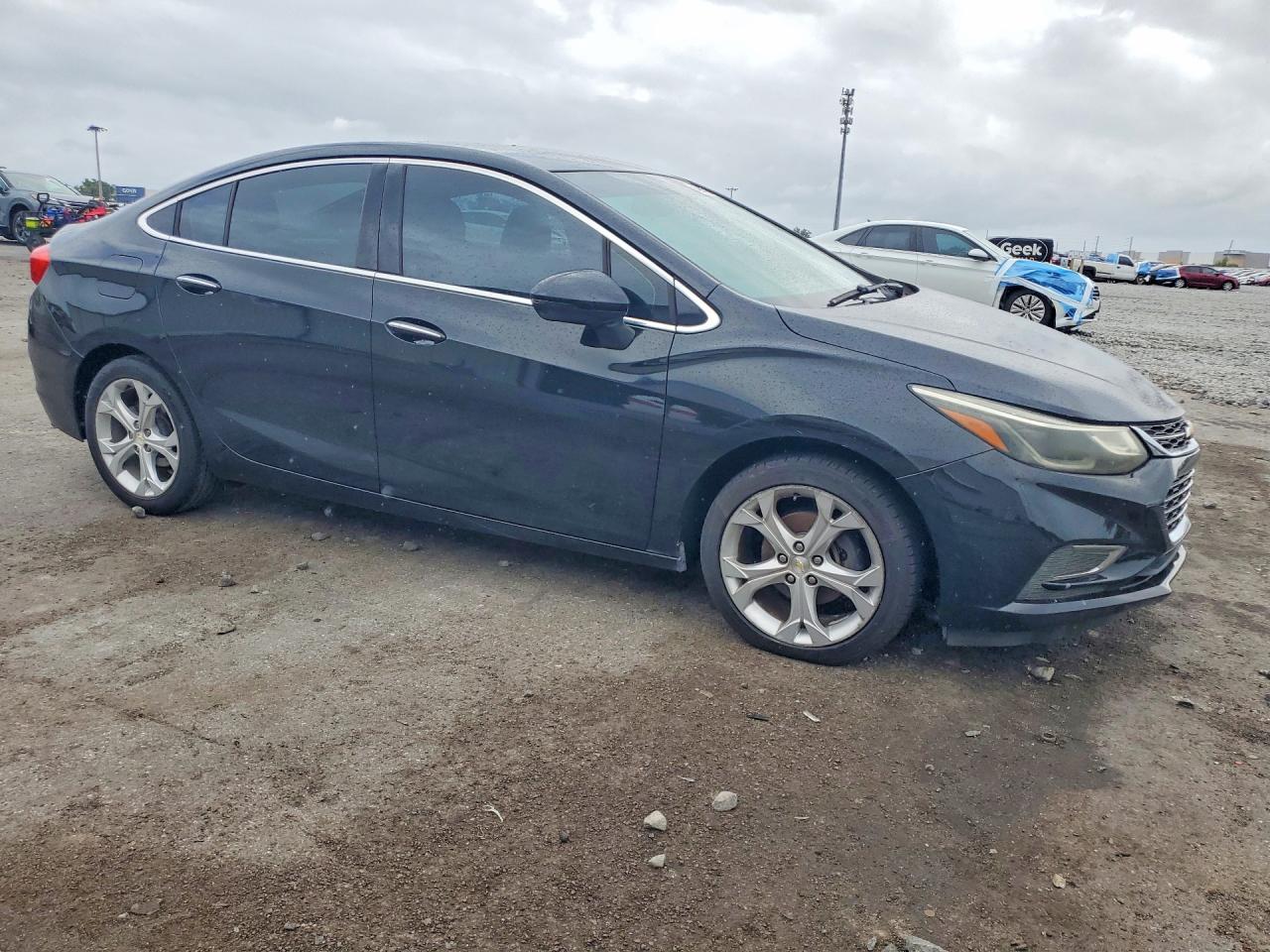 2017 Chevrolet Cruze Premier - zdjęcie 4