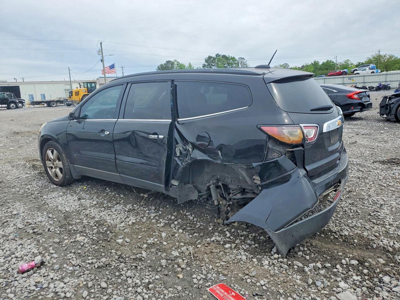 2016 Chevrolet Traverse Lt - zdjęcie 2