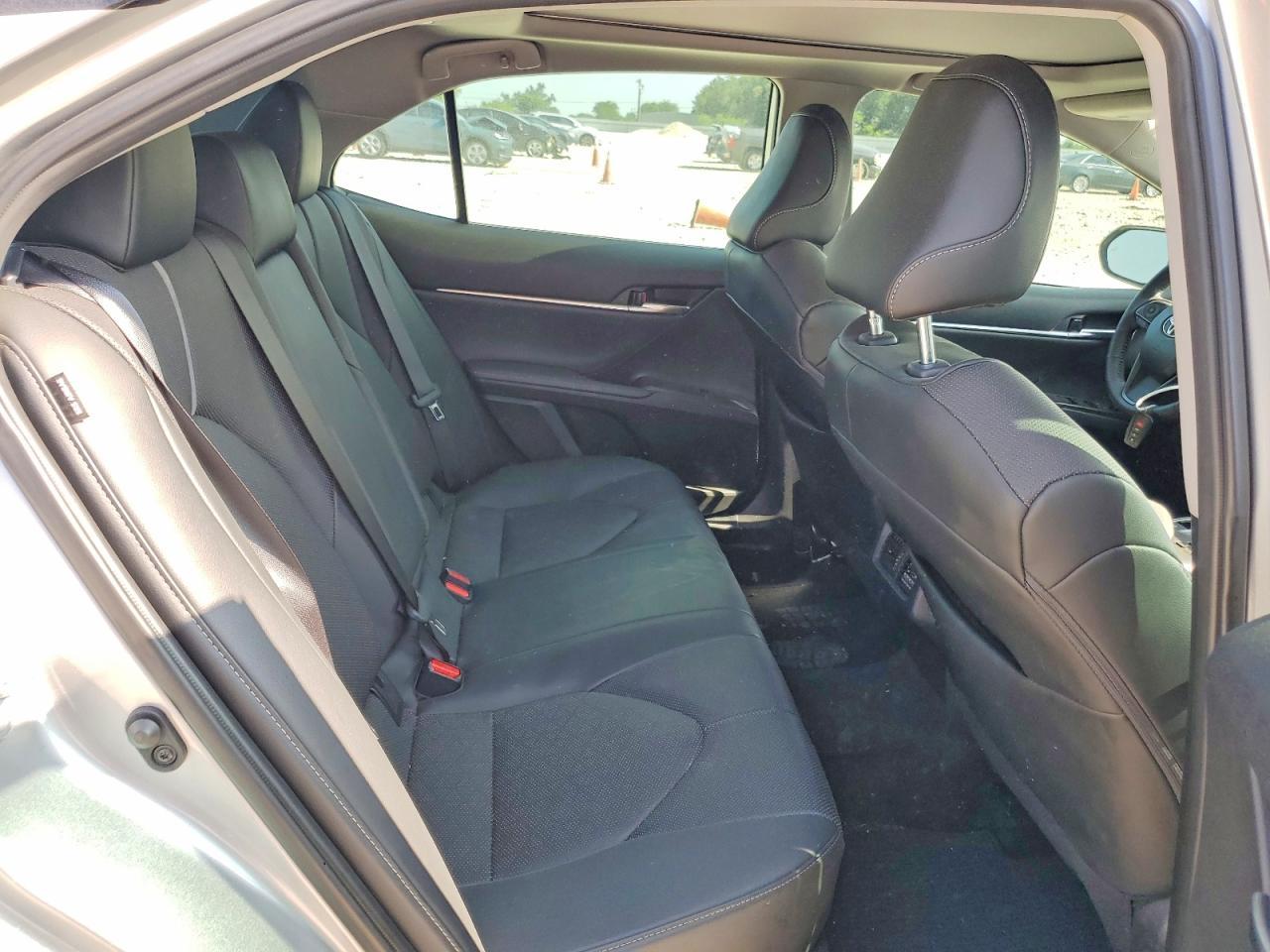 2024 Toyota Camry Xse V6 - zdjęcie 10