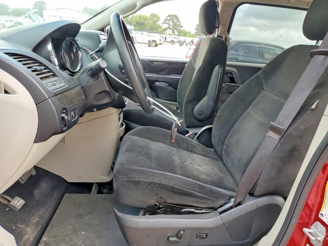 2016 Dodge Grand Caravan Sxt - zdjęcie 7