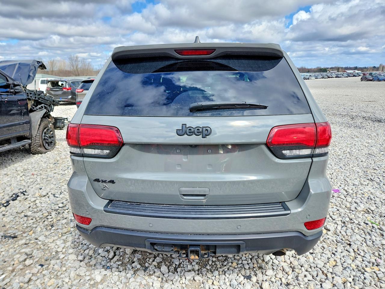 2021 Jeep Grand Cherokee Laredo - zdjęcie 6