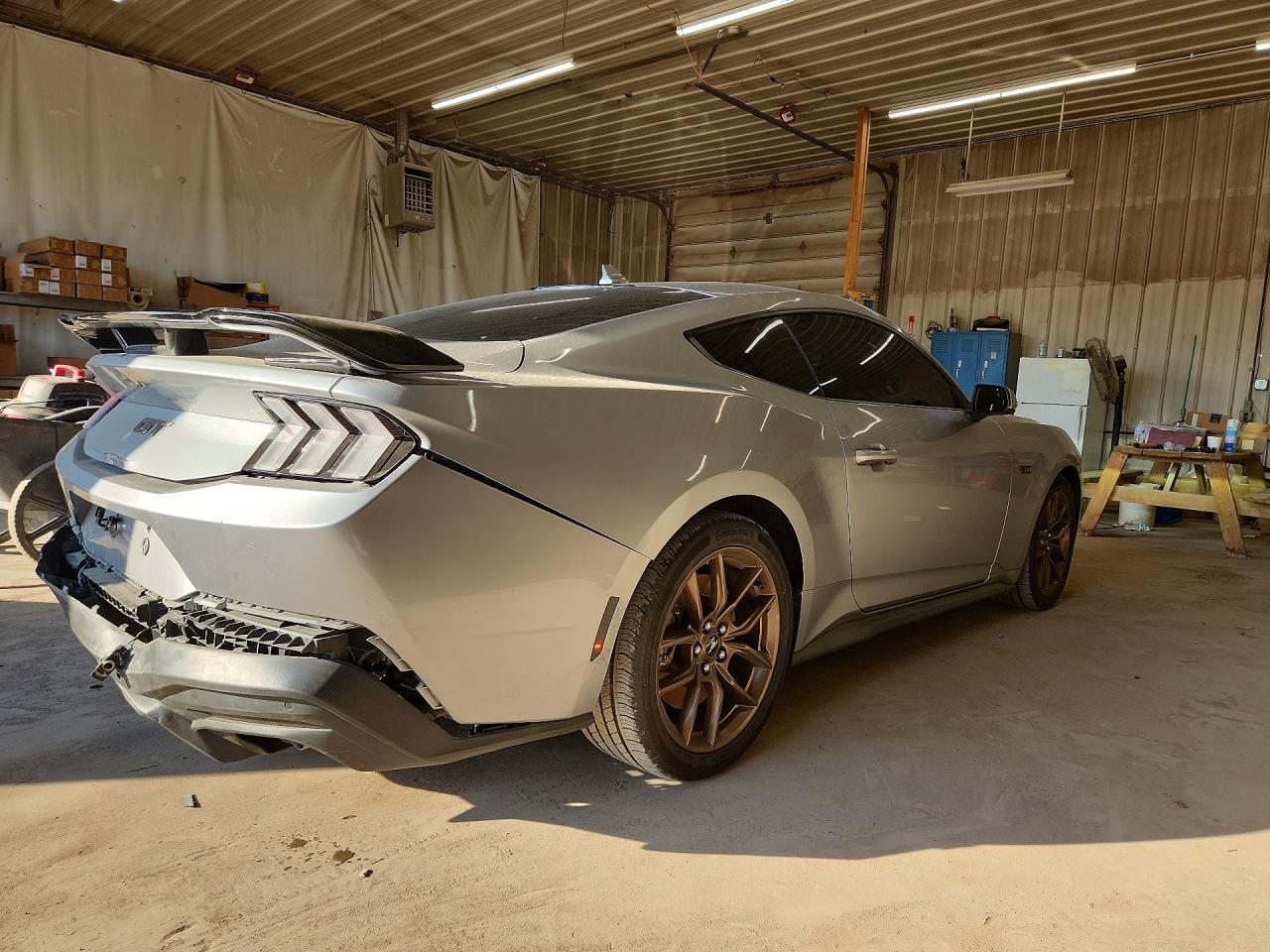 2024 Ford Mustang Gt - zdjęcie 3
