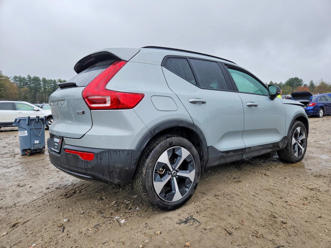 2026 Volvo Xc40 Plus - zdjęcie 3