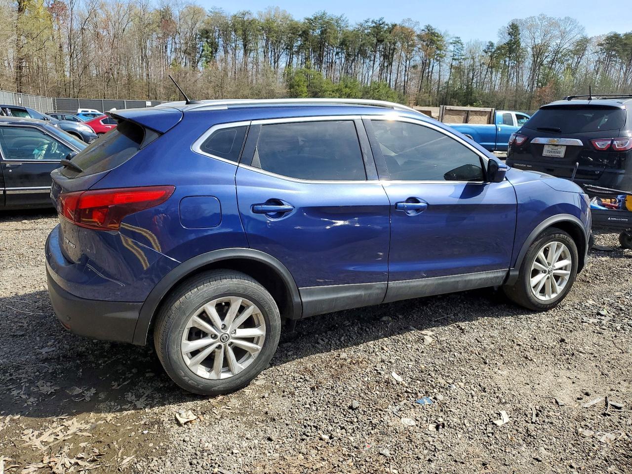 2019 Nissan Rogue Sport Sv - zdjęcie 3