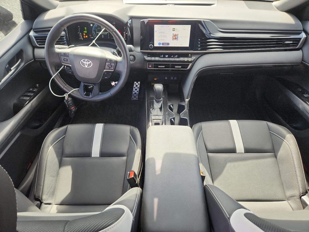 2025 Toyota Camry Se - zdjęcie 8