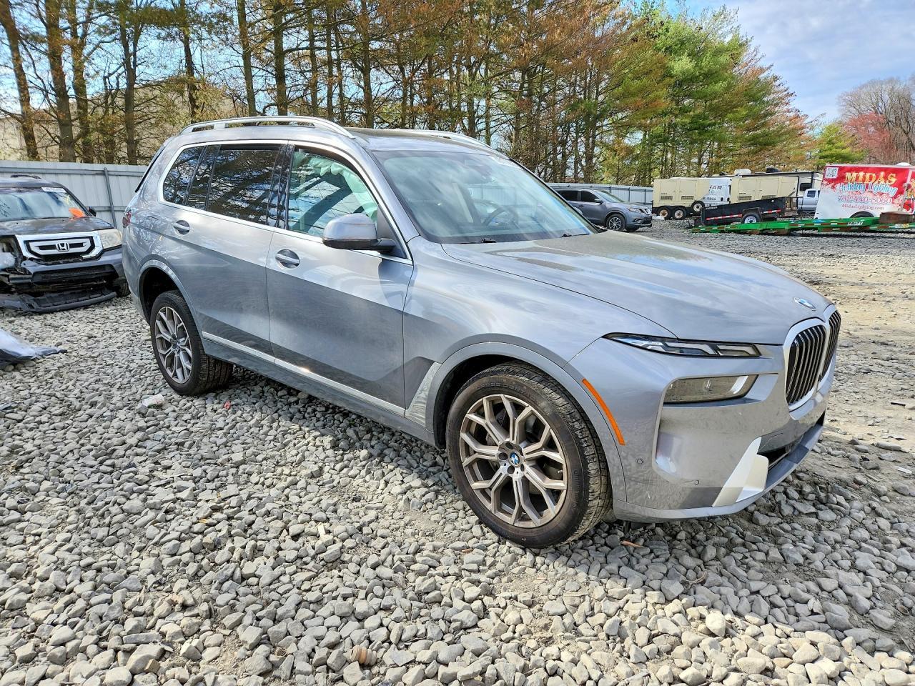 2024 BMW X7 xDrive40I - zdjęcie 4