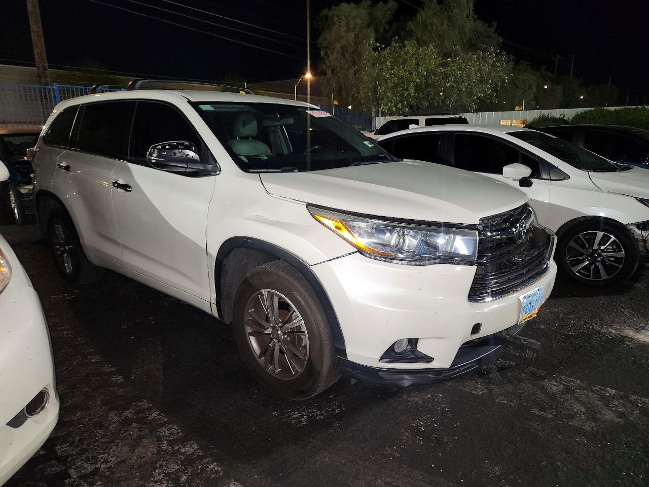 2016 Toyota Highlander Base - zdjęcie 4