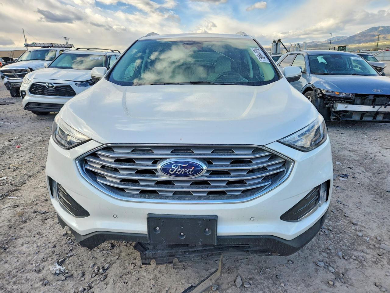 2024 Ford Edge Titanium - zdjęcie 5
