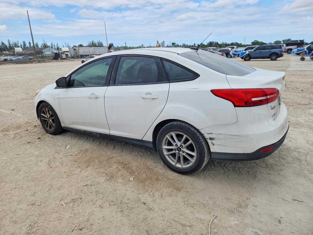 2018 Ford Focus Se - zdjęcie 2
