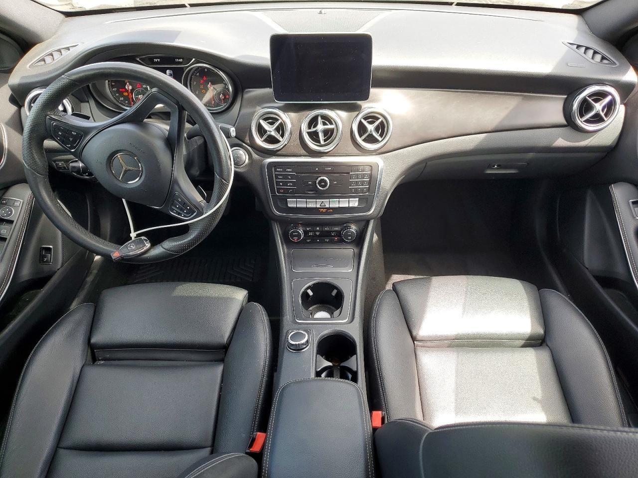 2019 Mercedes-Benz Gla 250 - zdjęcie 8