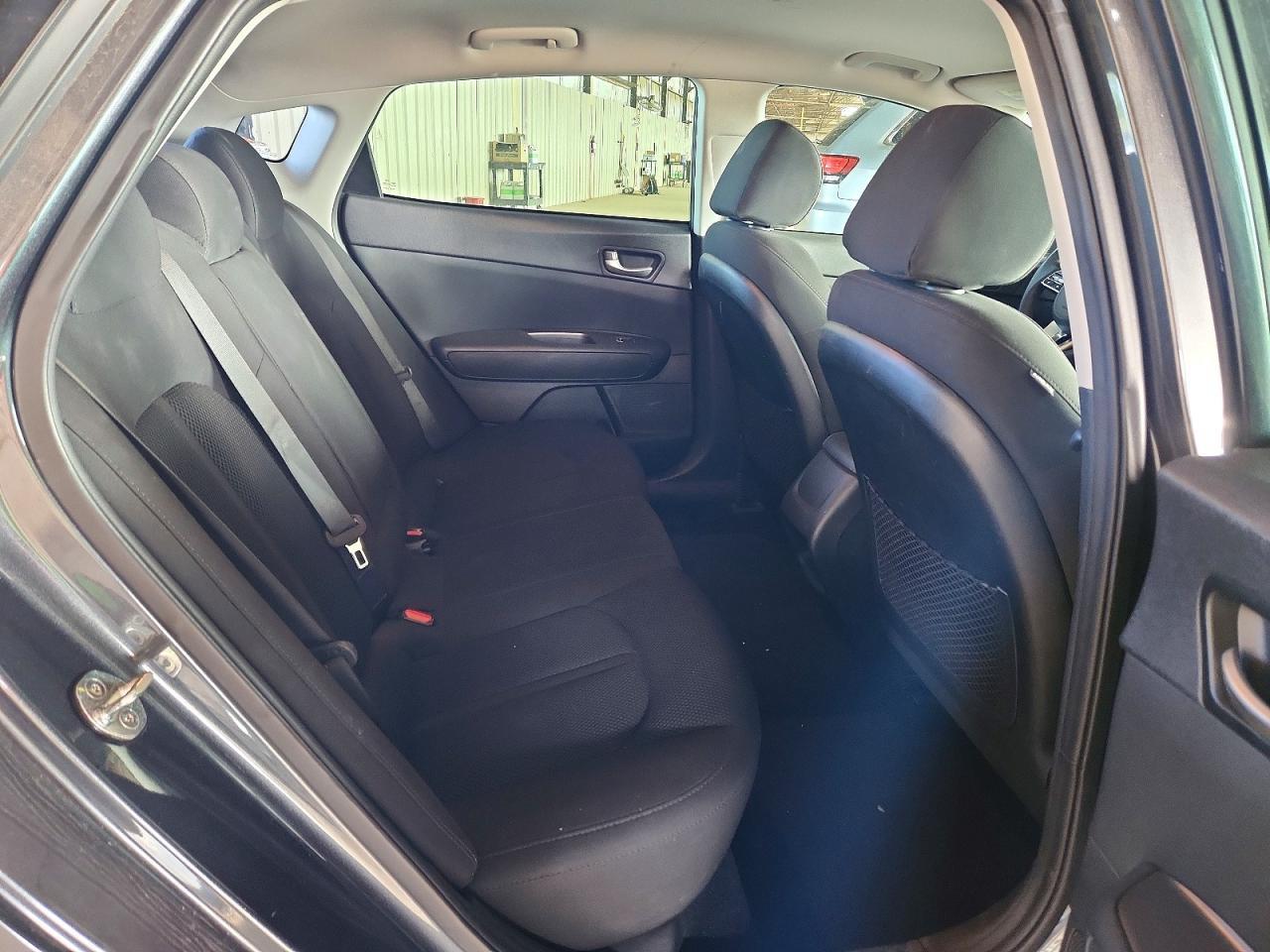 2020 Kia Optima Lx - zdjęcie 10