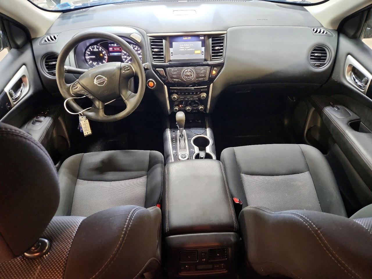 2020 Nissan Pathfinder S - zdjęcie 8