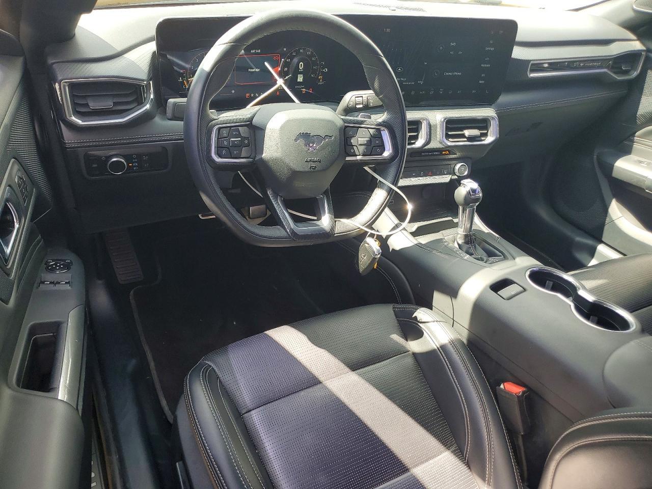 2024 Ford Mustang Gt - zdjęcie 8