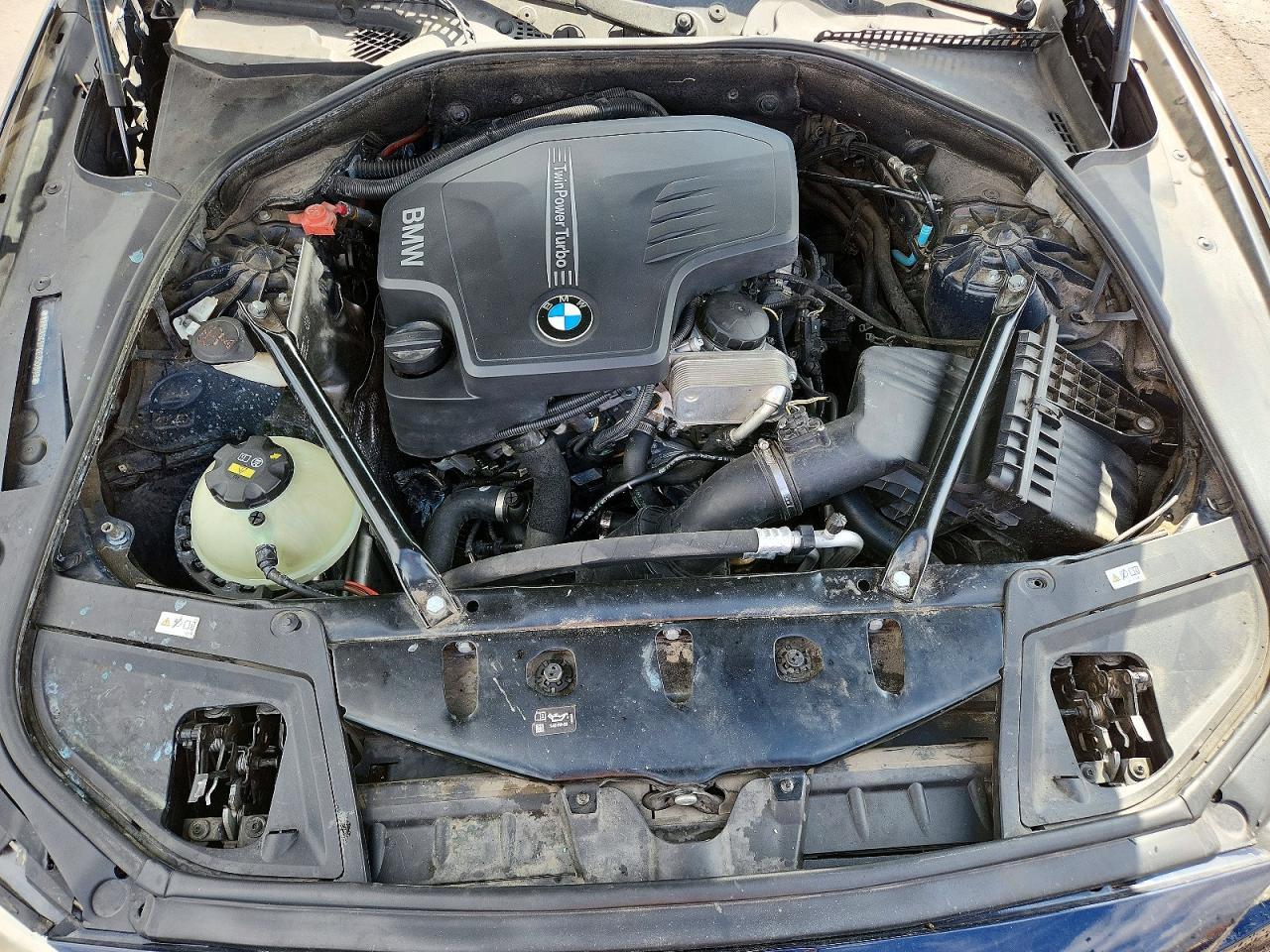 2016 BMW 528 I - zdjęcie 11