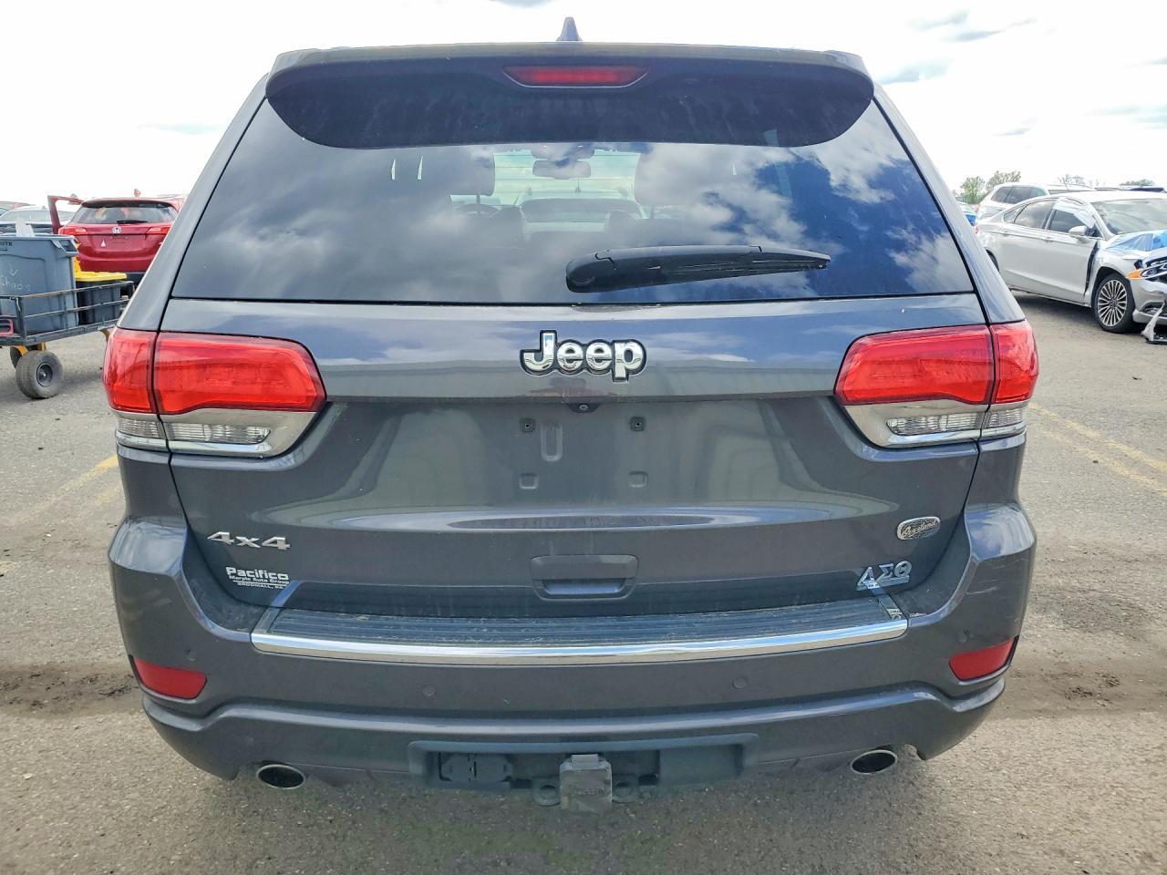 2015 Jeep Grand Cherokee Overland - zdjęcie 6