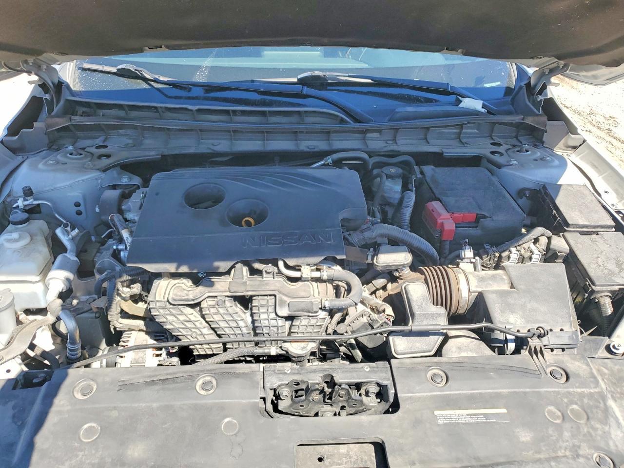 2020 Nissan Altima Sr - zdjęcie 11