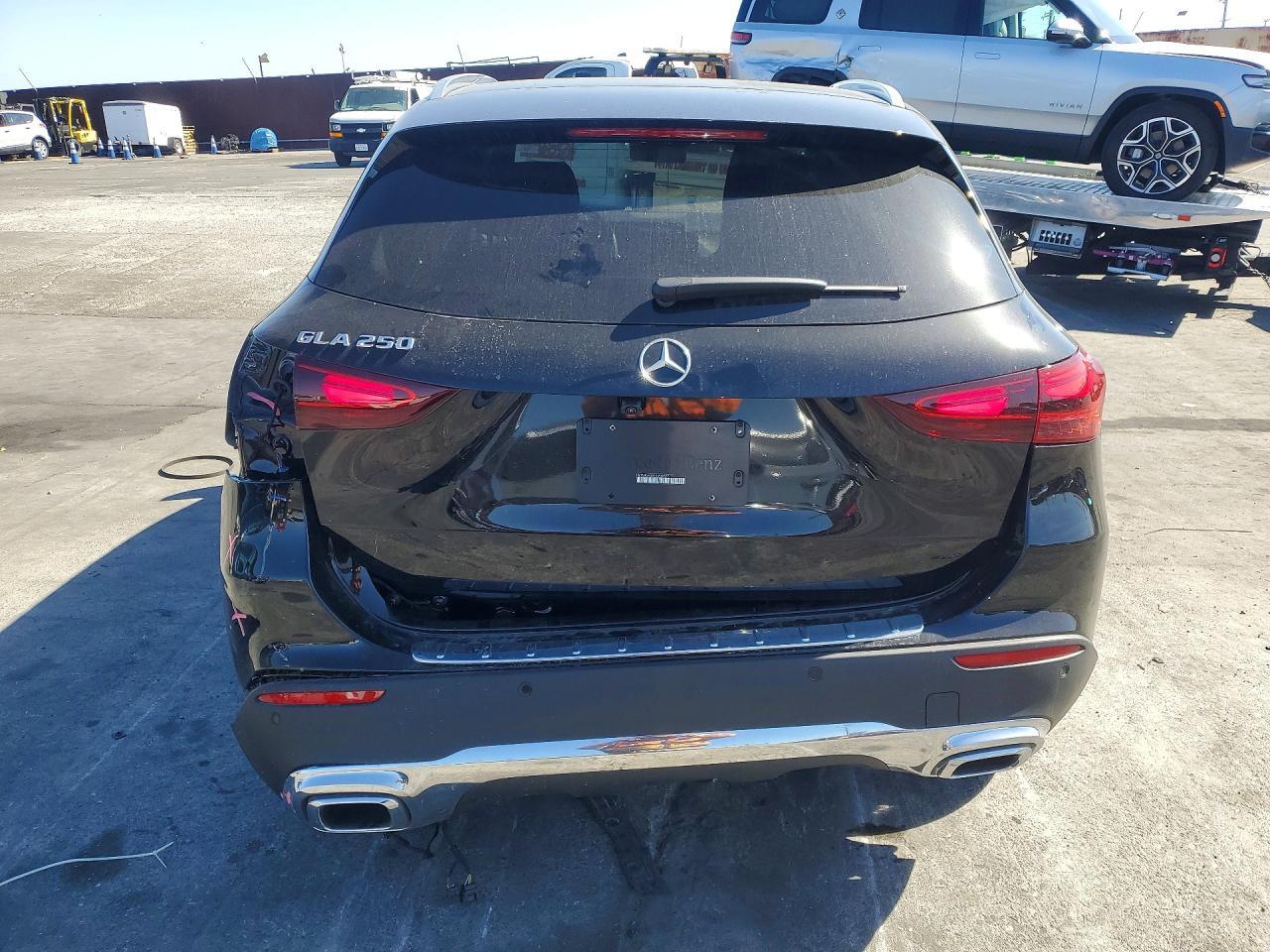 2025 Mercedes-Benz Gla 250 - zdjęcie 6