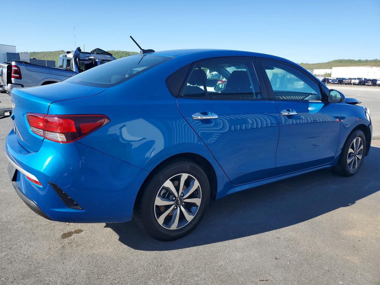 2023 Kia Rio S - zdjęcie 3