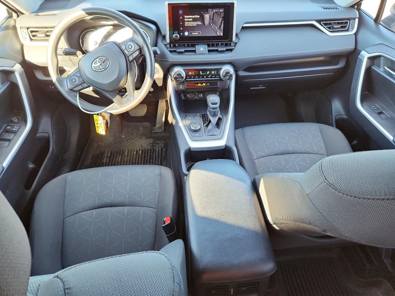 2024 Toyota Rav4 Hybrid Xle - zdjęcie 8