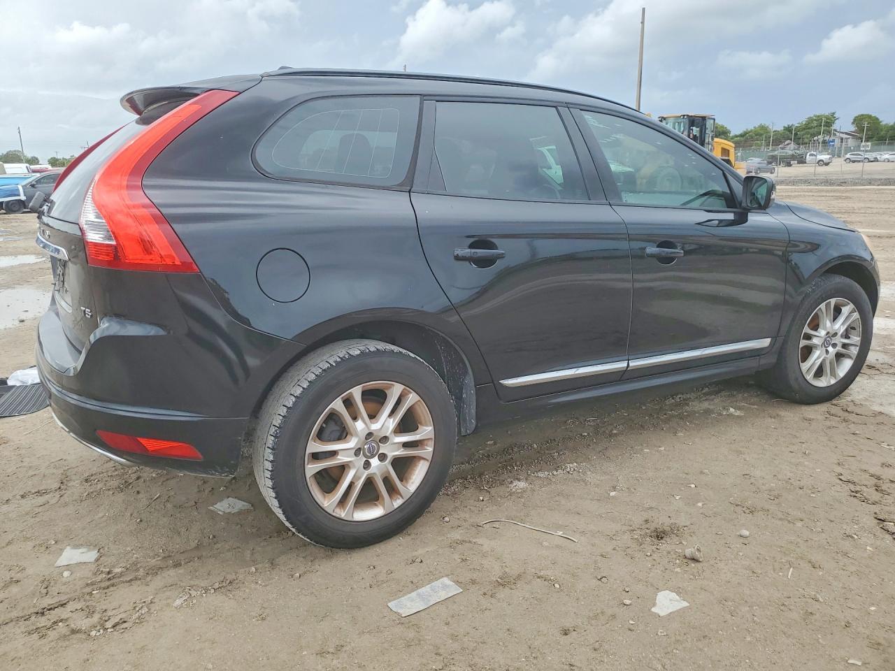 Volvo XC60 - zdjęcie 3