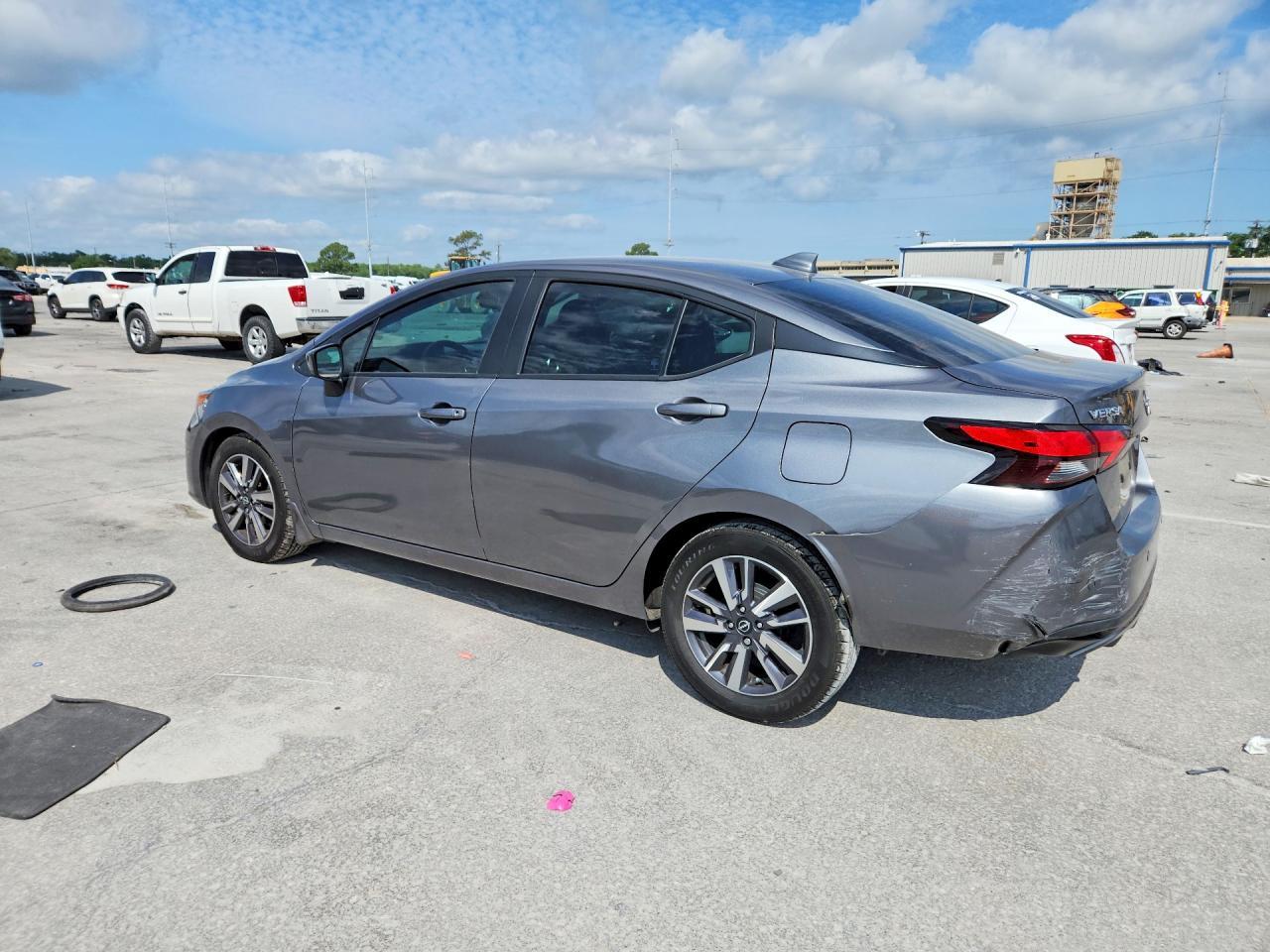 2024 Nissan Versa Sv - zdjęcie 2